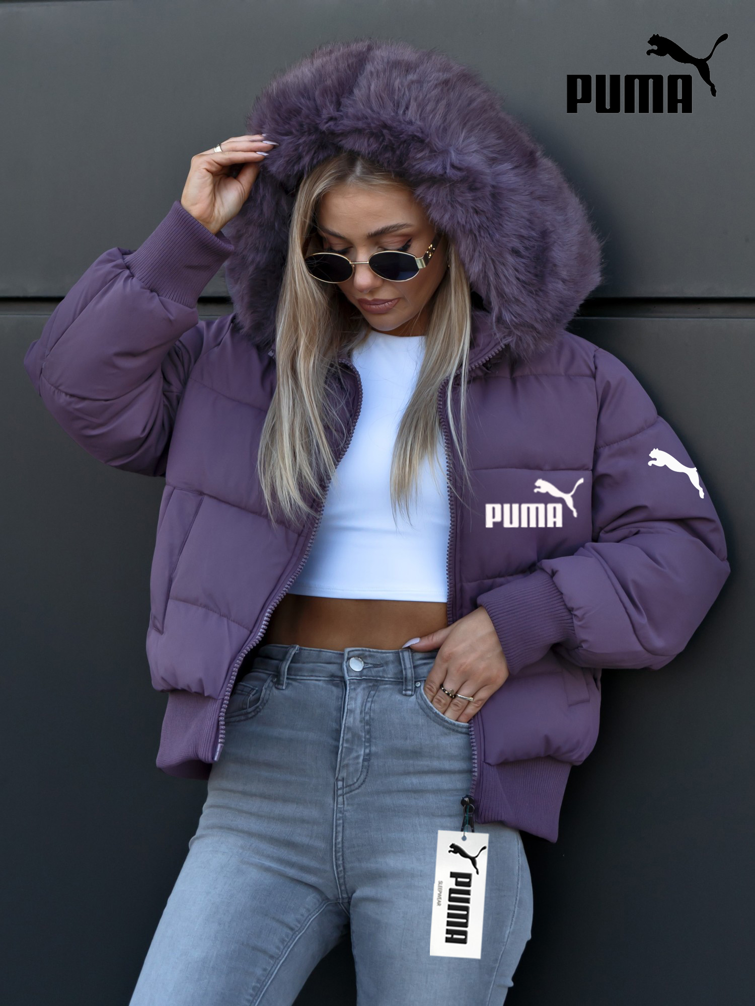 Vienspalvė striukė su gobtuvu