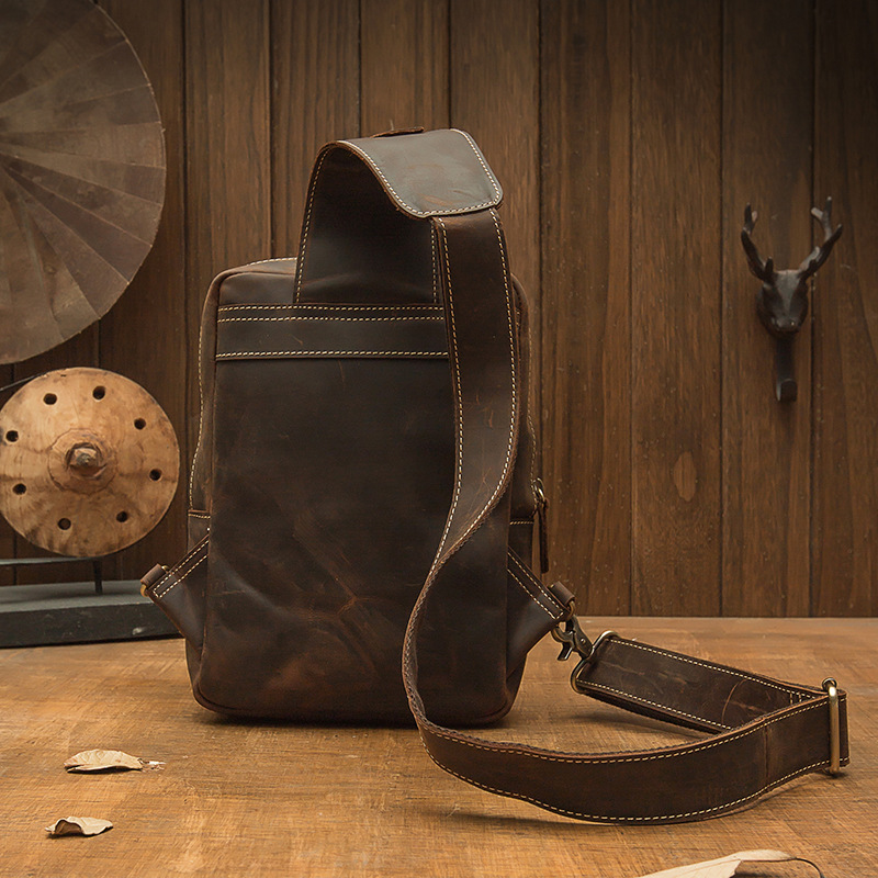 復古手工牛皮胸包男士真皮斜挎包瘋馬皮潮牌胸前包單肩包機車潮流