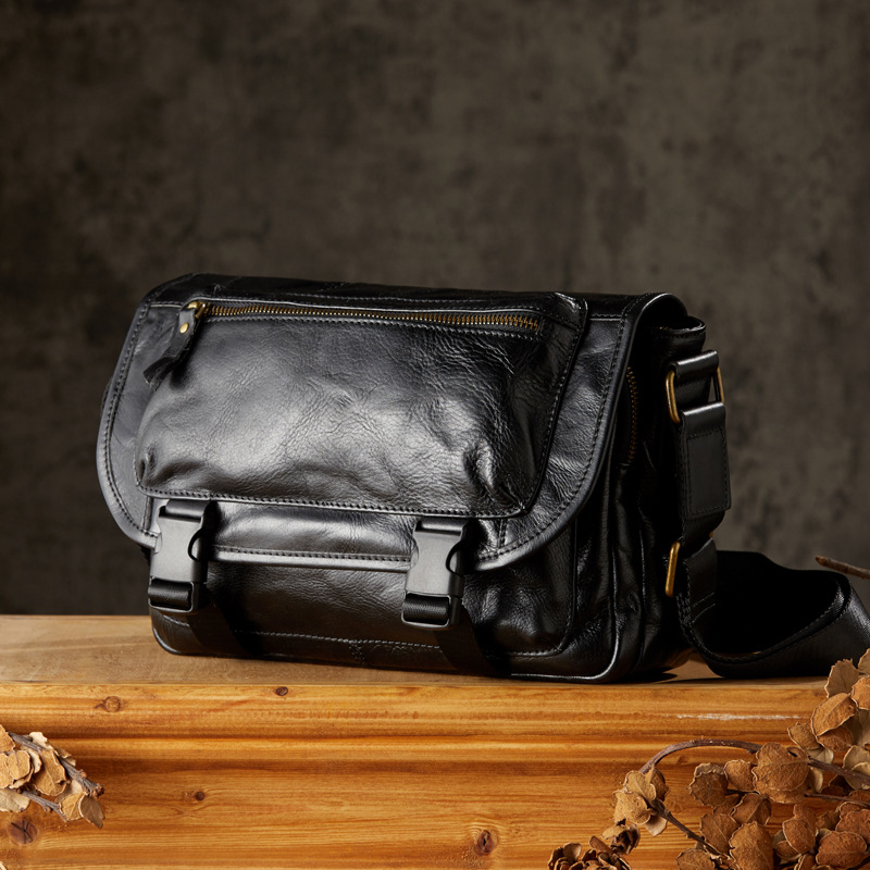 手工真皮男士單肩斜挎包復古頭層植鞣牛皮大容量休閒個性郵差包潮