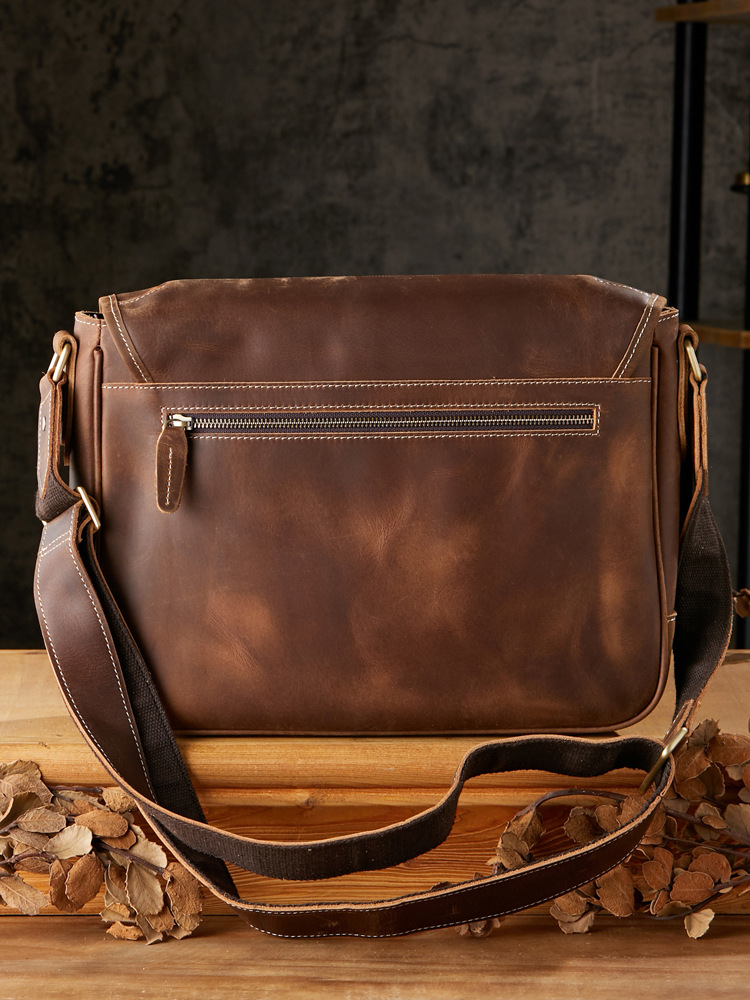 手工瘋馬皮單肩包男士復古休閒斜挎包頭層牛皮潮流百搭真皮郵差包