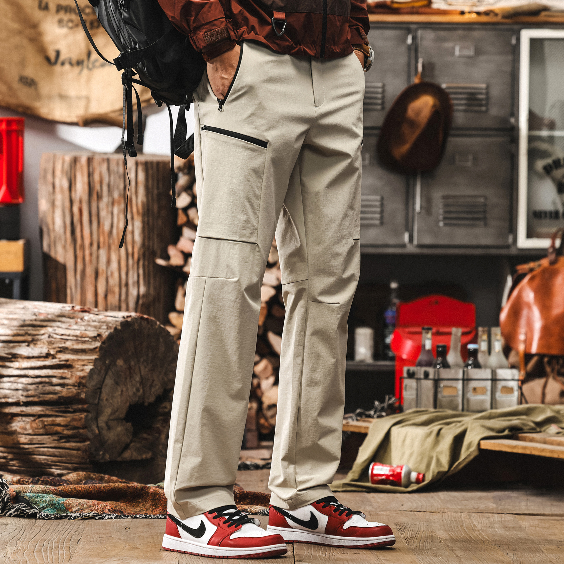 冰絲涼感薄款褲子男夏季直筒寬鬆長褲戶外徒步速幹衝鋒褲男休閒褲