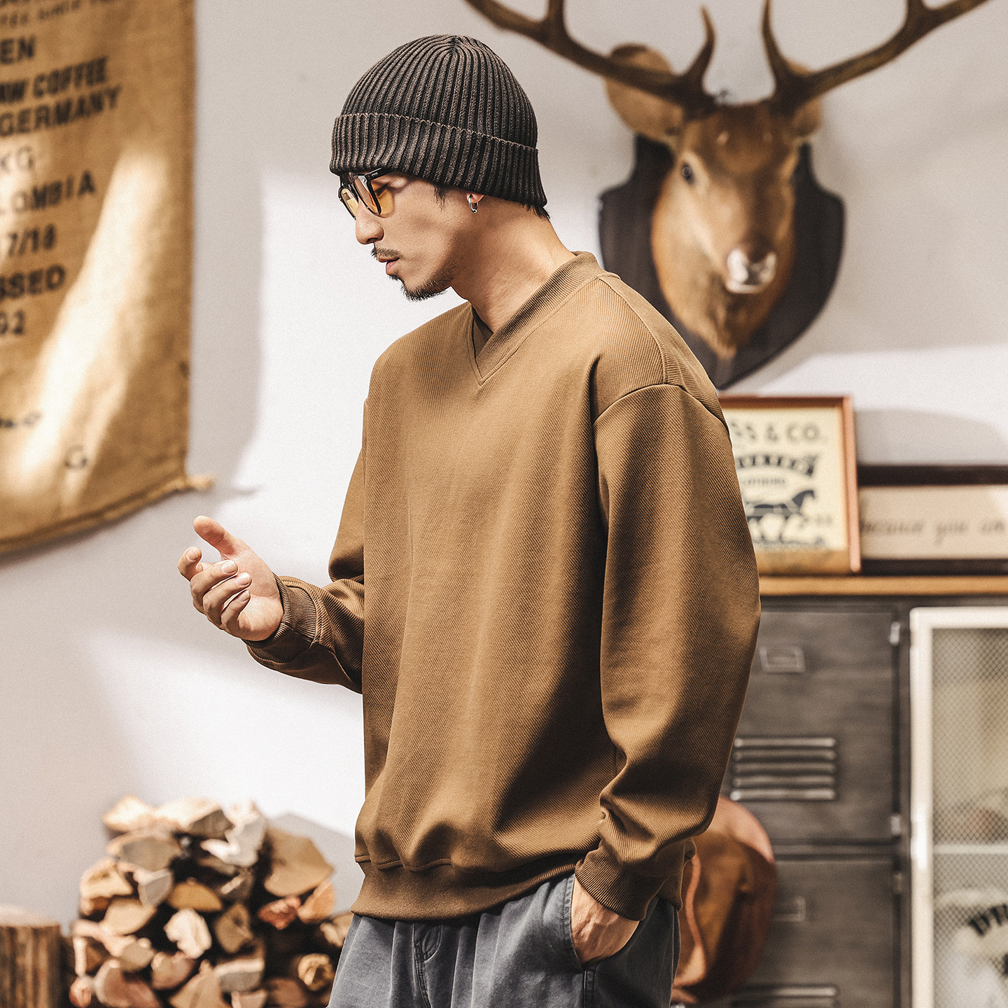 美式重磅復古極簡V領衛衣男春秋潮牌2025新款內搭寬鬆休閒上衣男