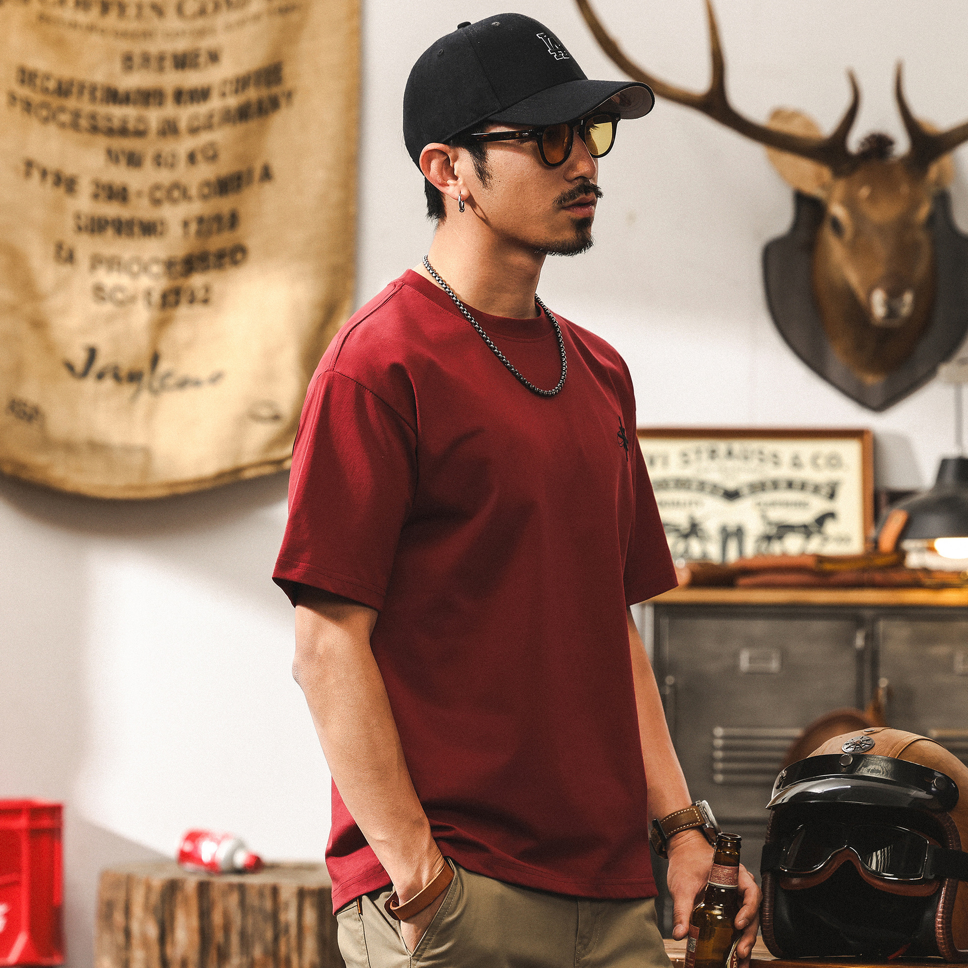 【涼感科技】美式復古簡約刺繡短袖男夏季T恤潮牌寬鬆酒紅色上衣