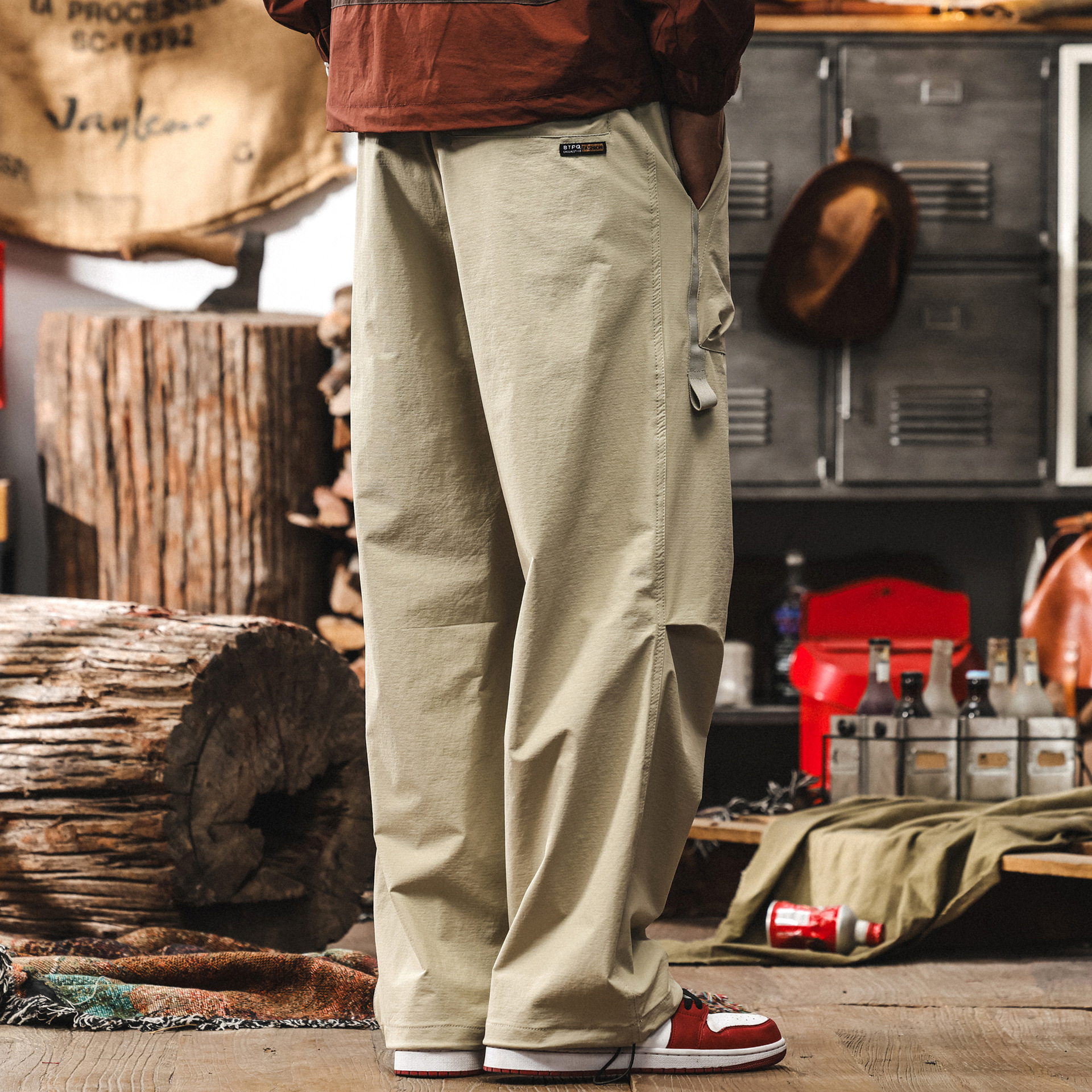 杏色薄款休閒長褲男寬鬆直筒潮牌男士褲子夏季戶外速幹工裝傘兵褲