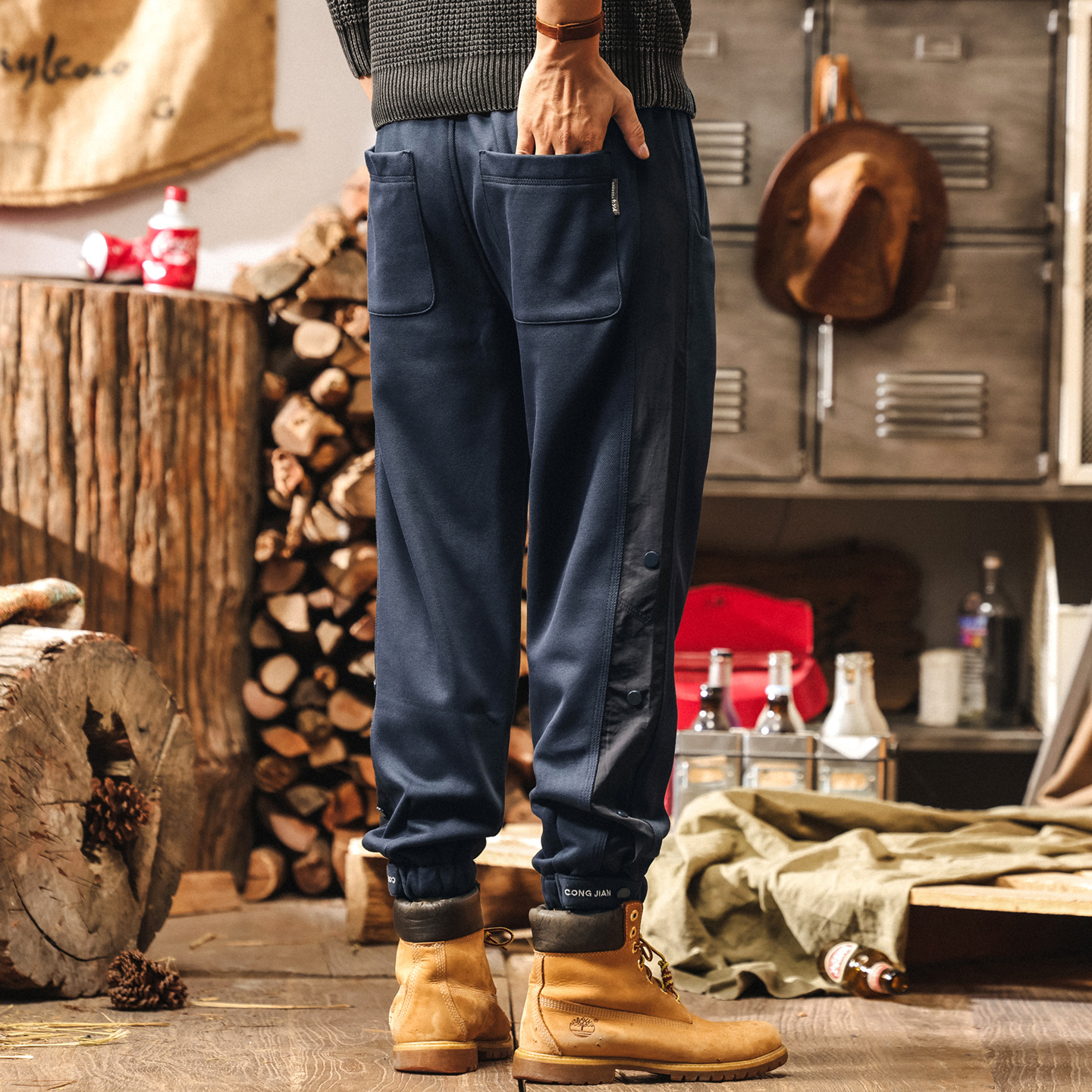 美式復古藏青色衛褲男秋季2025新款拼接設計感寬鬆束腳男士休閒褲