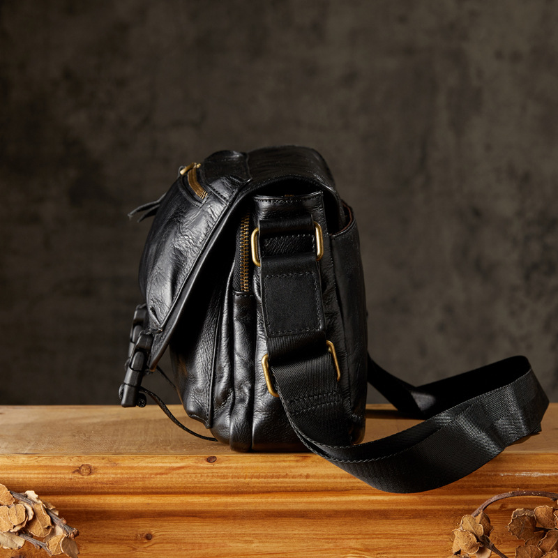 手工真皮男士單肩斜挎包復古頭層植鞣牛皮大容量休閒個性郵差包潮