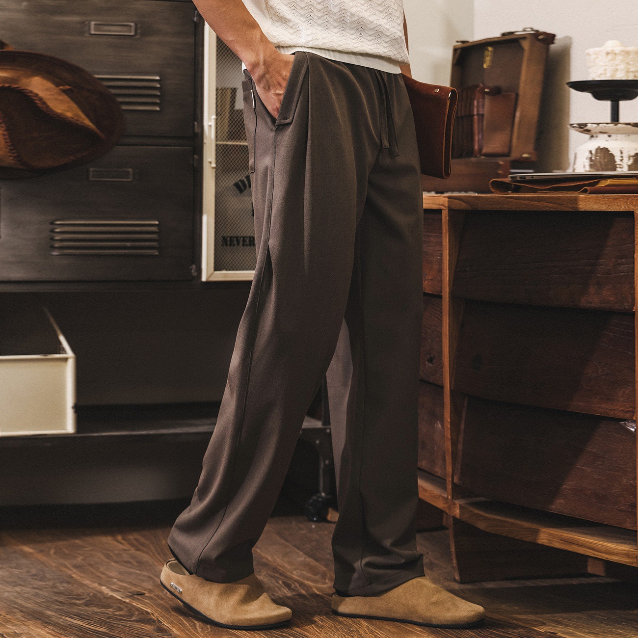 萊賽爾柔墜感休閒褲子男款2026春季新款通勤老錢風寬鬆復古直筒褲