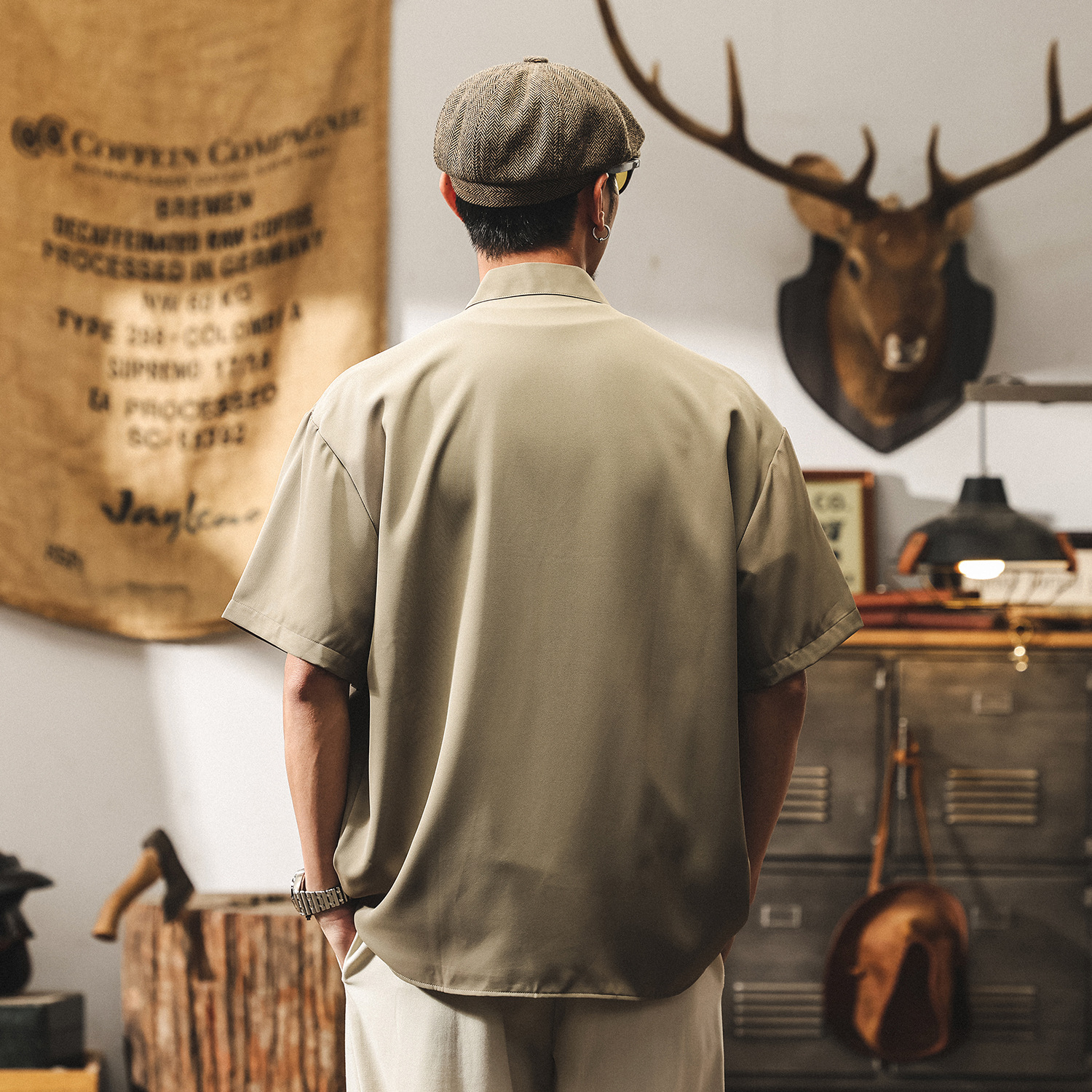 高級感夏季薄款襯衫男士痞帥潮流極簡風立領寬鬆休閒短袖襯衣外套