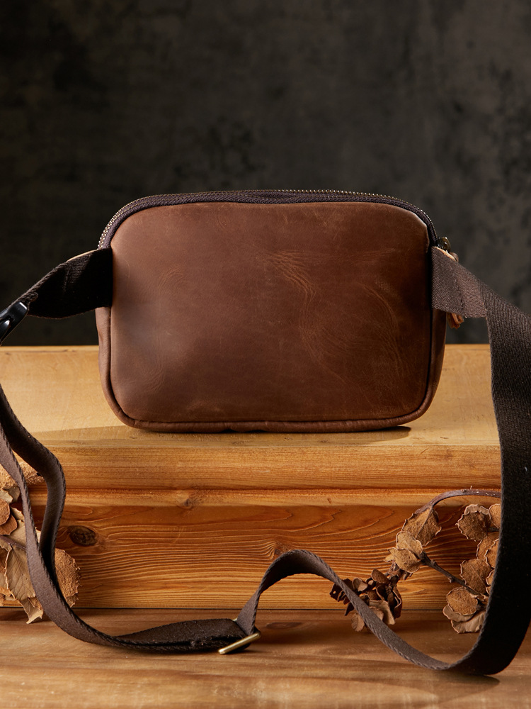 手工休閒男士胸包復古牛皮戶外運動真皮腰包時尚個性瘋馬皮斜挎包
