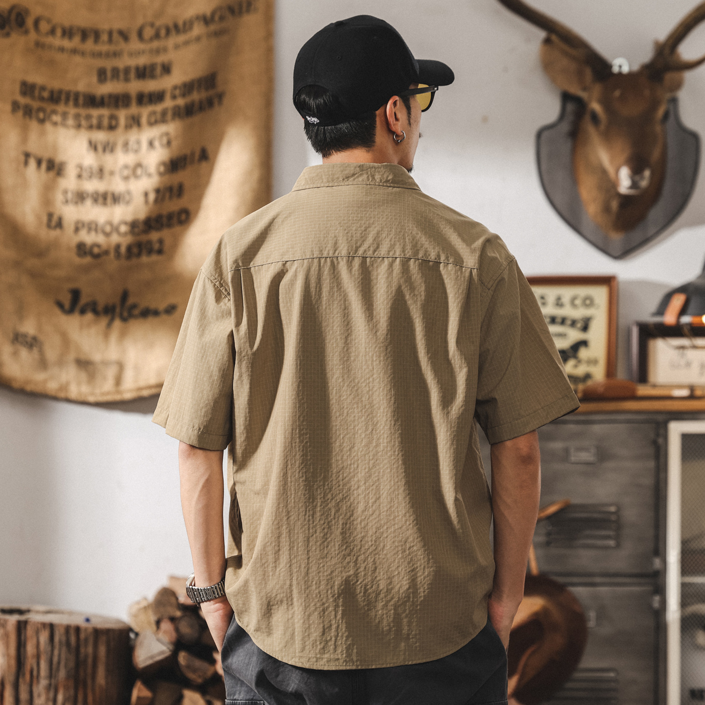 輕量化戶外通勤格紋襯衫男短袖夏季新款簡約休閒寬鬆襯衣薄款外套