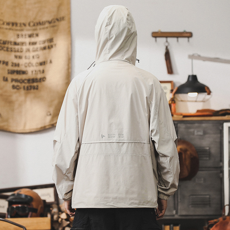 UPF50 防曬衣男2024新款速乾戶外徒步釣魚騎行服連帽男士薄款外套