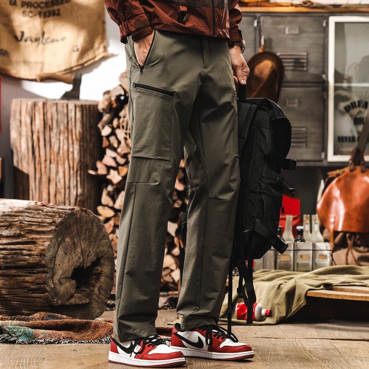 冰絲涼感薄款褲子男夏季直筒寬鬆長褲戶外徒步速幹衝鋒褲男休閒褲