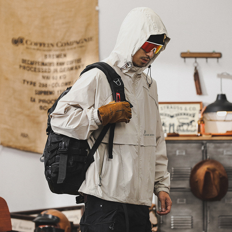 UPF50 防曬衣男2024新款速乾戶外徒步釣魚騎行服連帽男士薄款外套