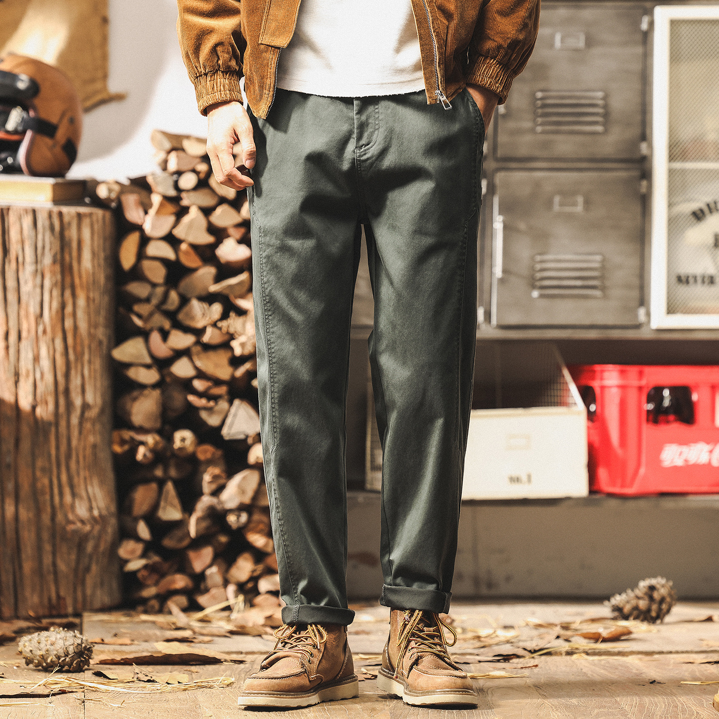 灰綠色工裝褲子男秋季寬鬆潮牌男士休閒褲2025新款美式復古長褲男