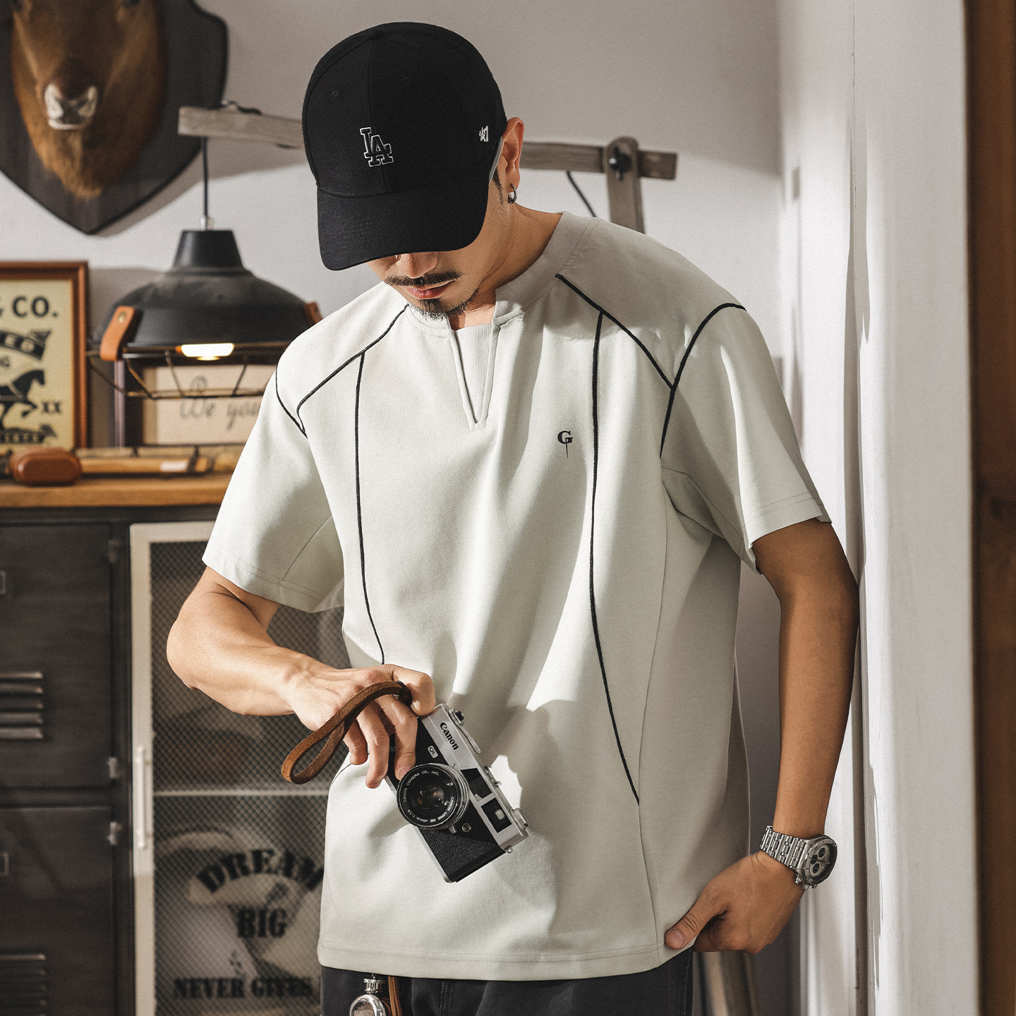 假兩件V領短袖t恤男夏季新款潮牌設計感拼接半袖體恤男士寬鬆上衣