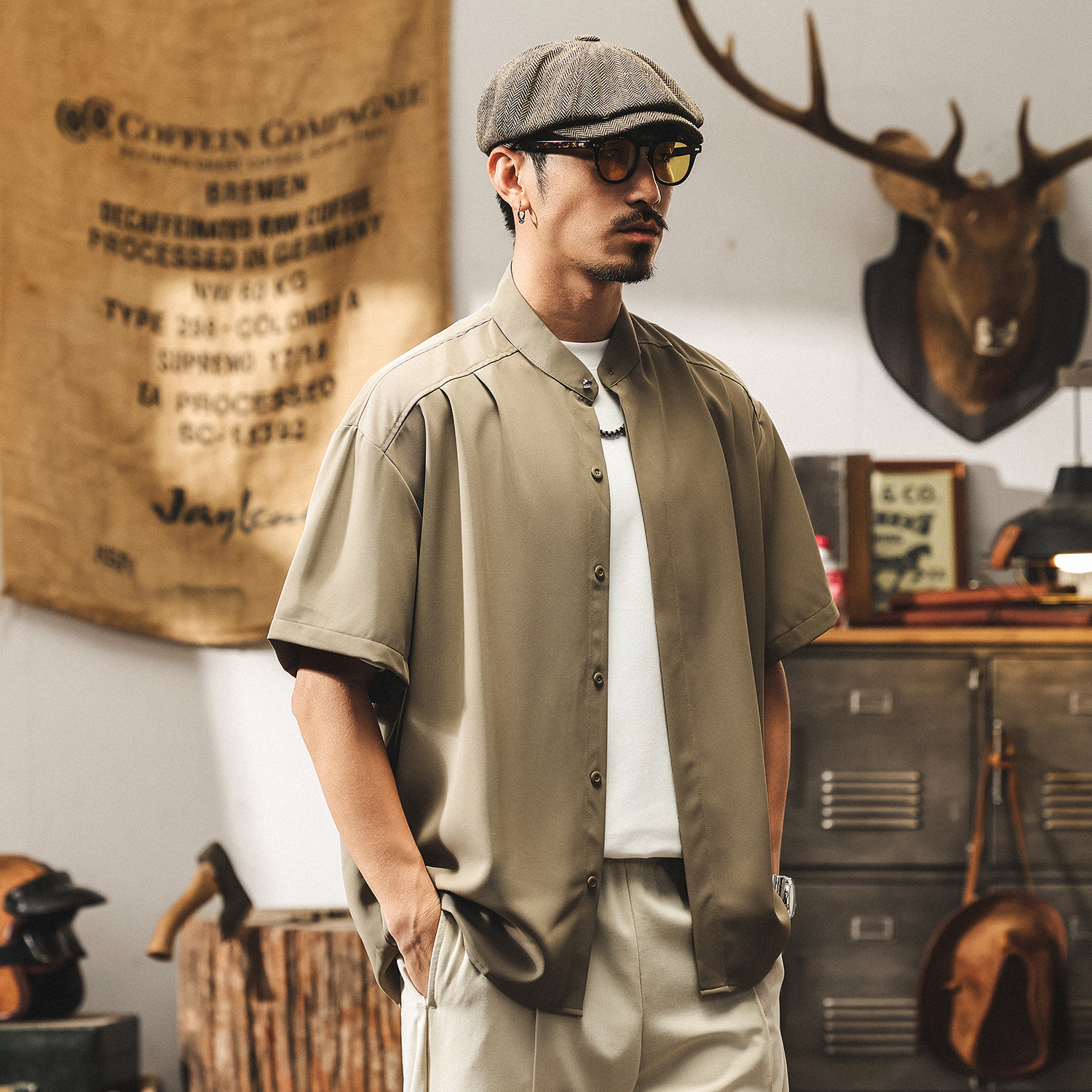 高級感夏季薄款襯衫男士痞帥潮流極簡風立領寬鬆休閒短袖襯衣外套