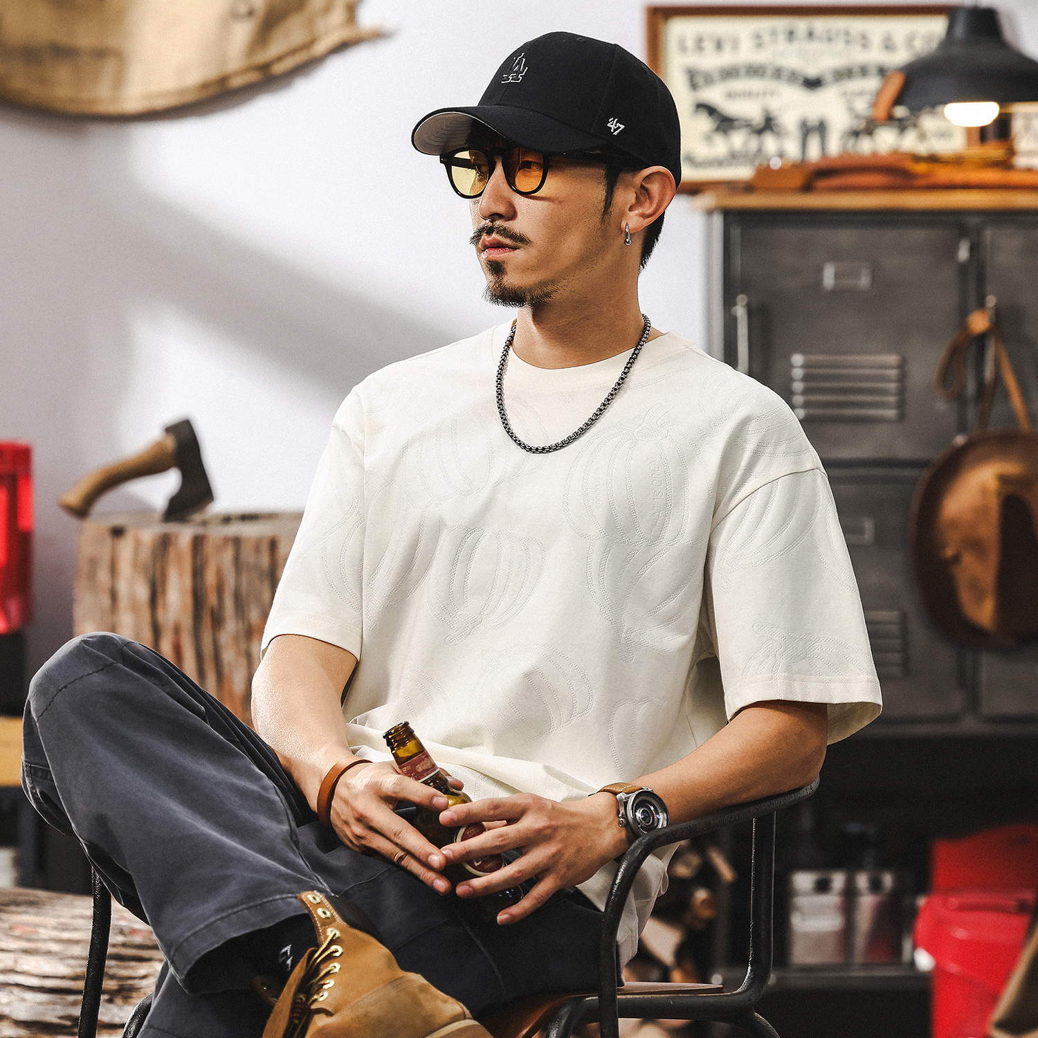 美式復古高級感提花滿印杏色短袖男款夏季潮牌T恤寬鬆半袖上衣男T