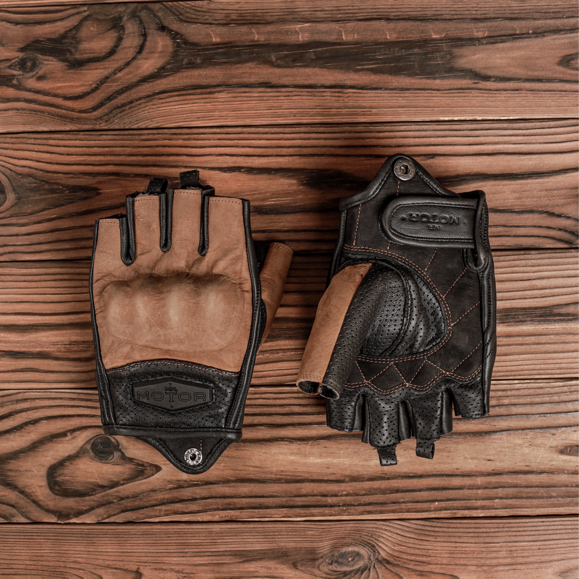 夏季摩托車真皮手套半指男復古機車騎行露指防摔透氣手套