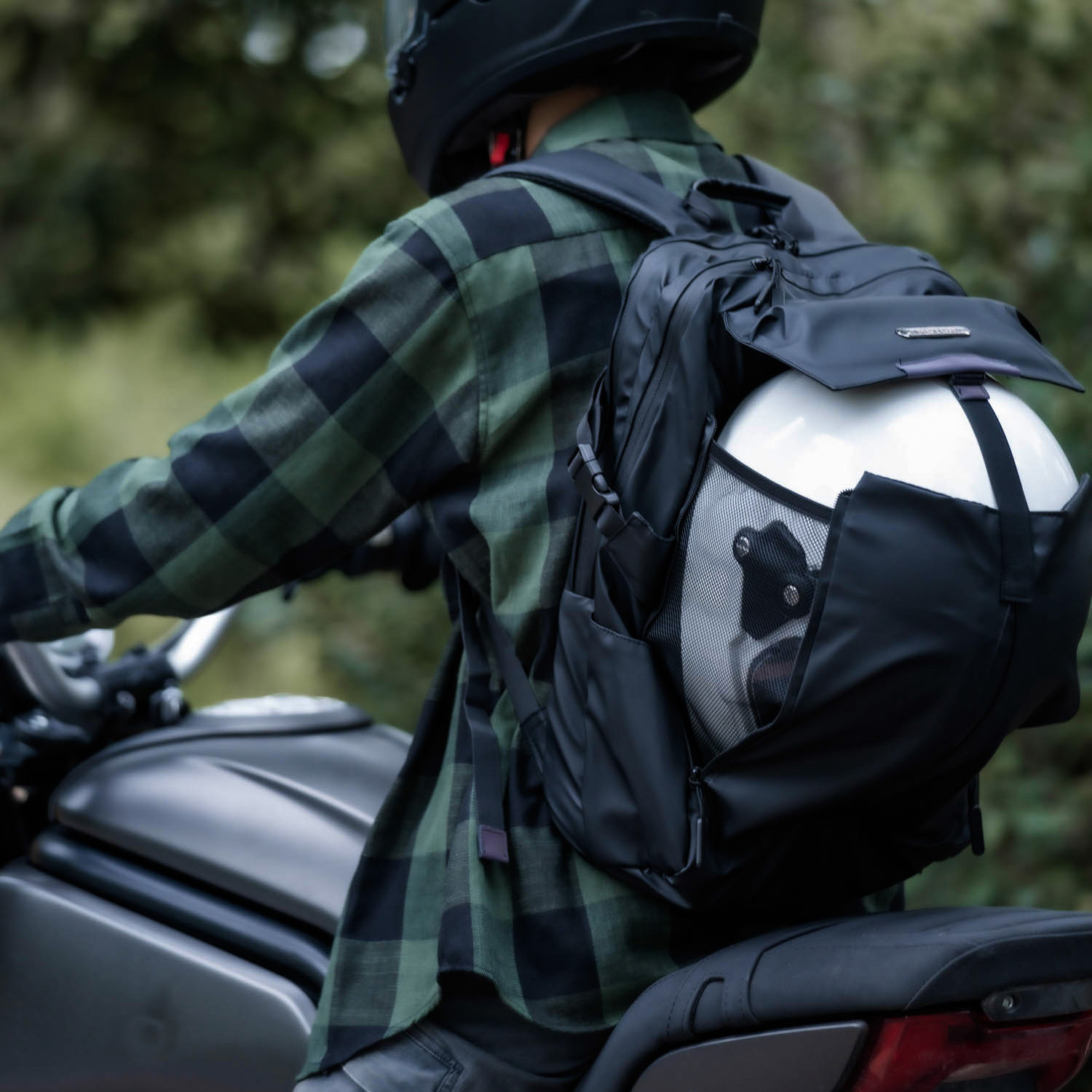 騎行背包摩托車頭盔包全盔雙肩包女摩旅騎士包防水旅行包男大容量