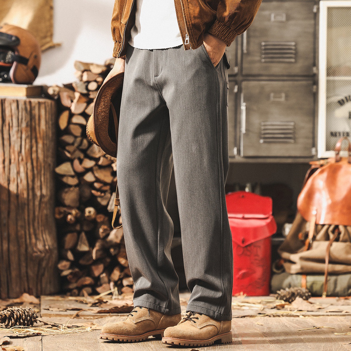 美式復古高級感抗皺卡其色工裝褲子男秋季新款寬鬆直筒男士休閒褲