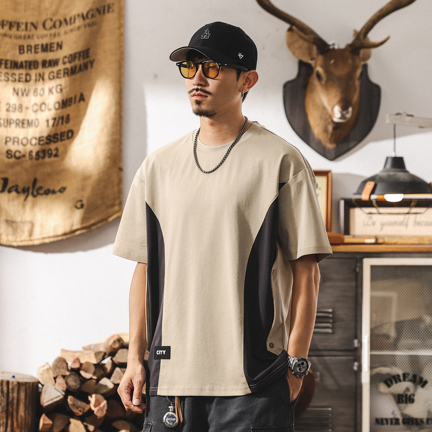 美式潮牌卡其色拼接男士短袖T恤夏季新款2025寬鬆潮牌半袖體恤男