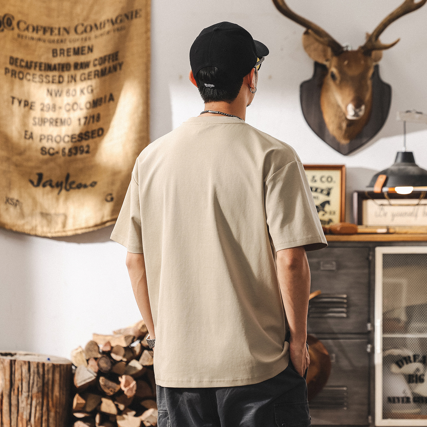 美式潮牌卡其色拼接男士短袖T恤夏季新款2025寬鬆潮牌半袖體恤男