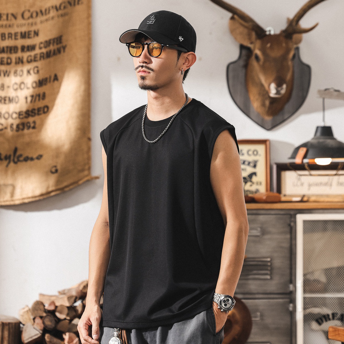 夏季涼感冰絲運動健身背心男2025新款潮牌寬鬆速幹t恤坎肩上衣潮