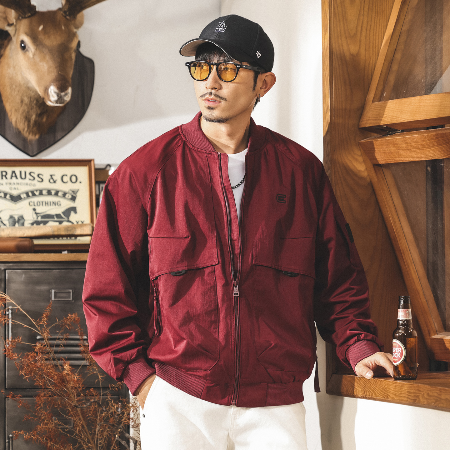 美式復古紅色棒球服外套男春秋新款休閒通勤寬鬆短款飛行員夾克男