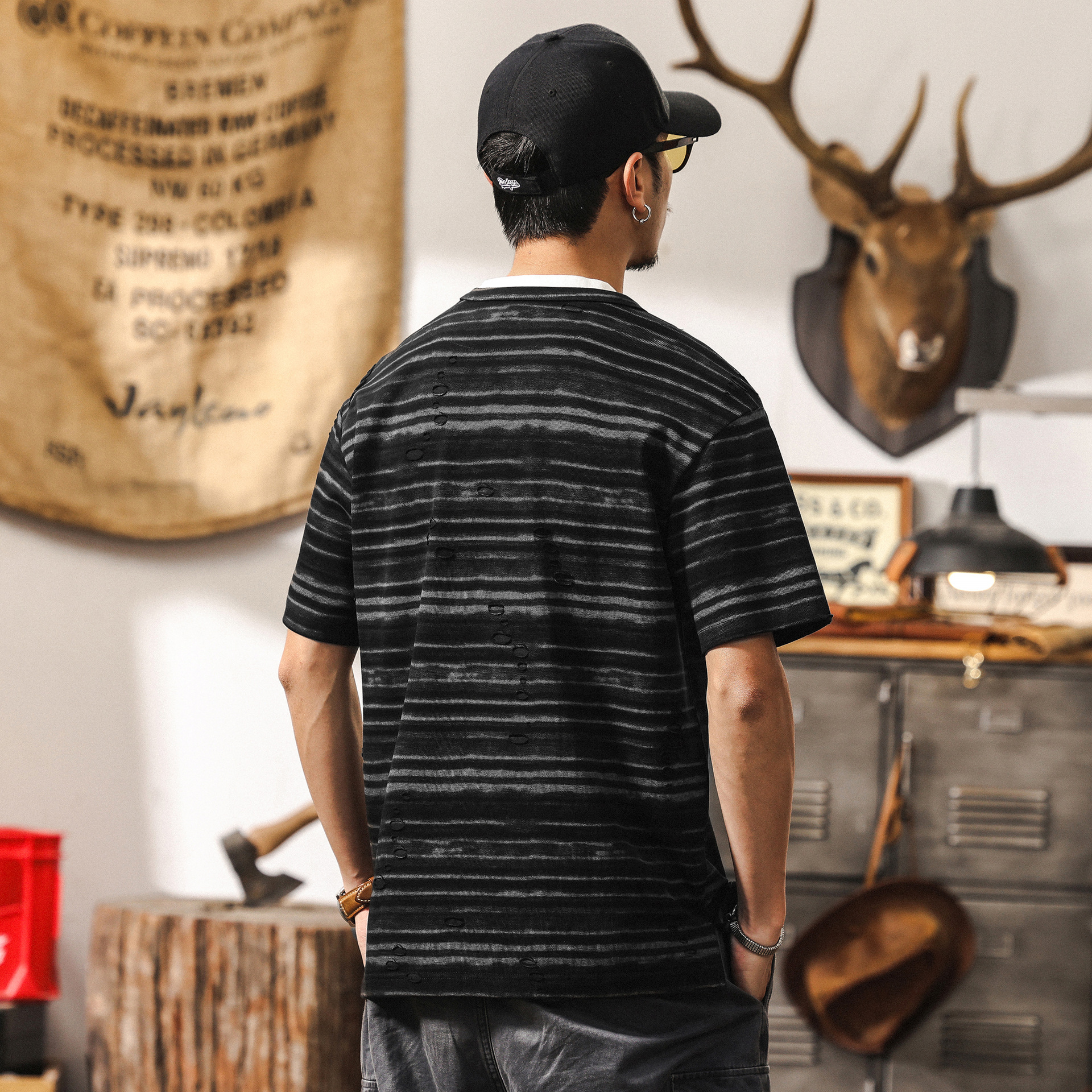 假兩件漸變黑色條紋T恤男短袖夏季2025新款美式復古寬鬆男士上衣