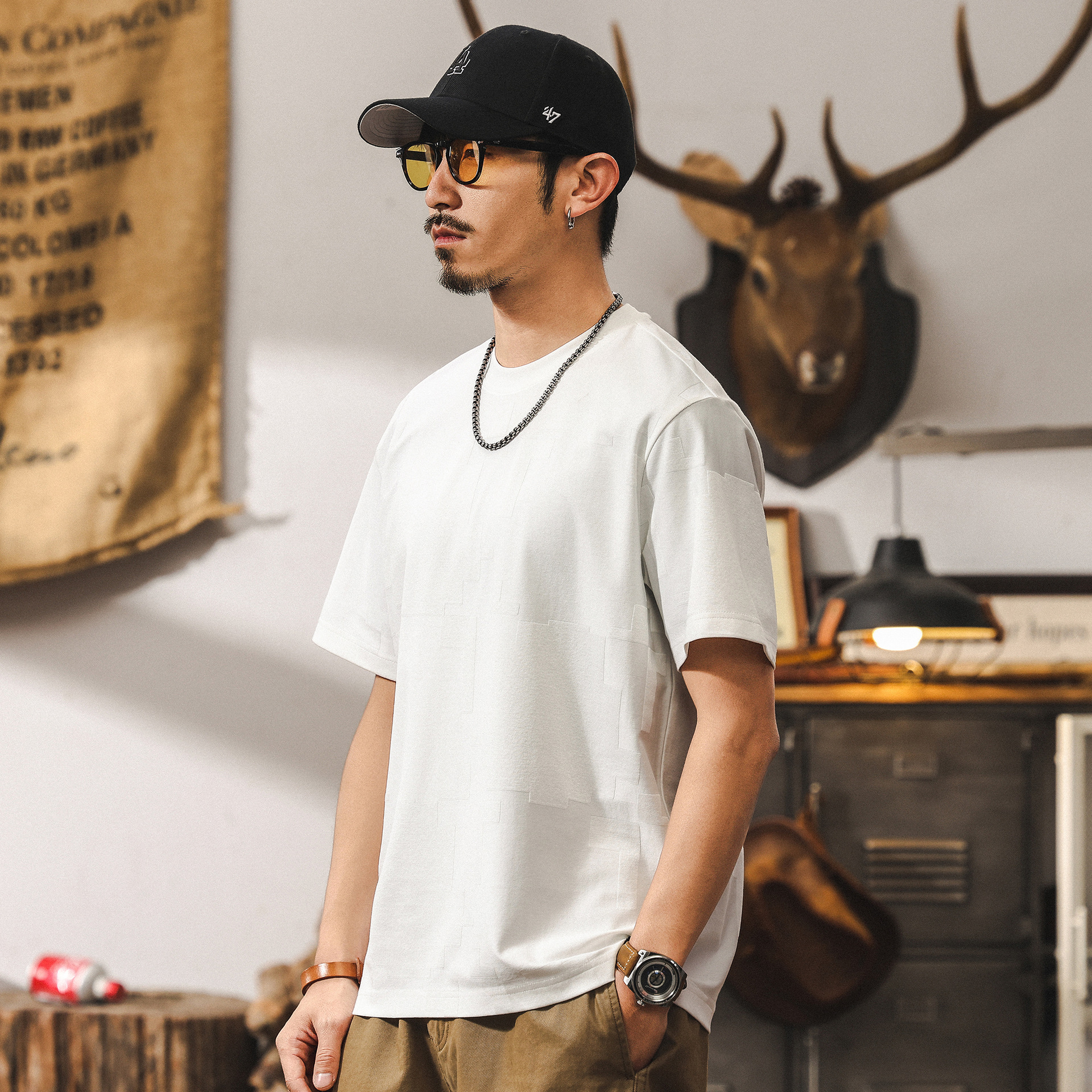 美式復古高級感提花白色T恤男夏季短袖2025新款寬鬆潮流男士上衣T