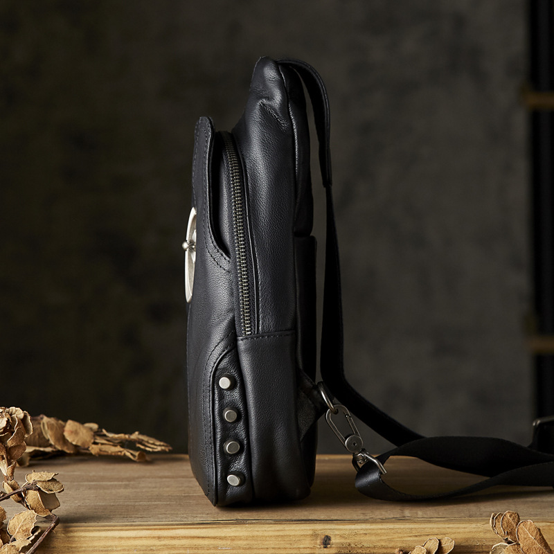 手工真皮胸包男潮牌个性多功能单肩斜挎包头层牛皮男士机车胸前包