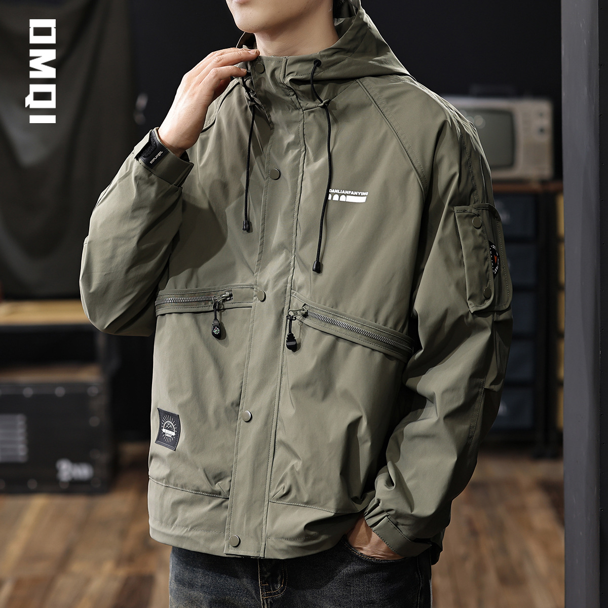 2025春秋款美式戶外連帽衝鋒衣男寬鬆大碼三防美式工裝夾克外套潮