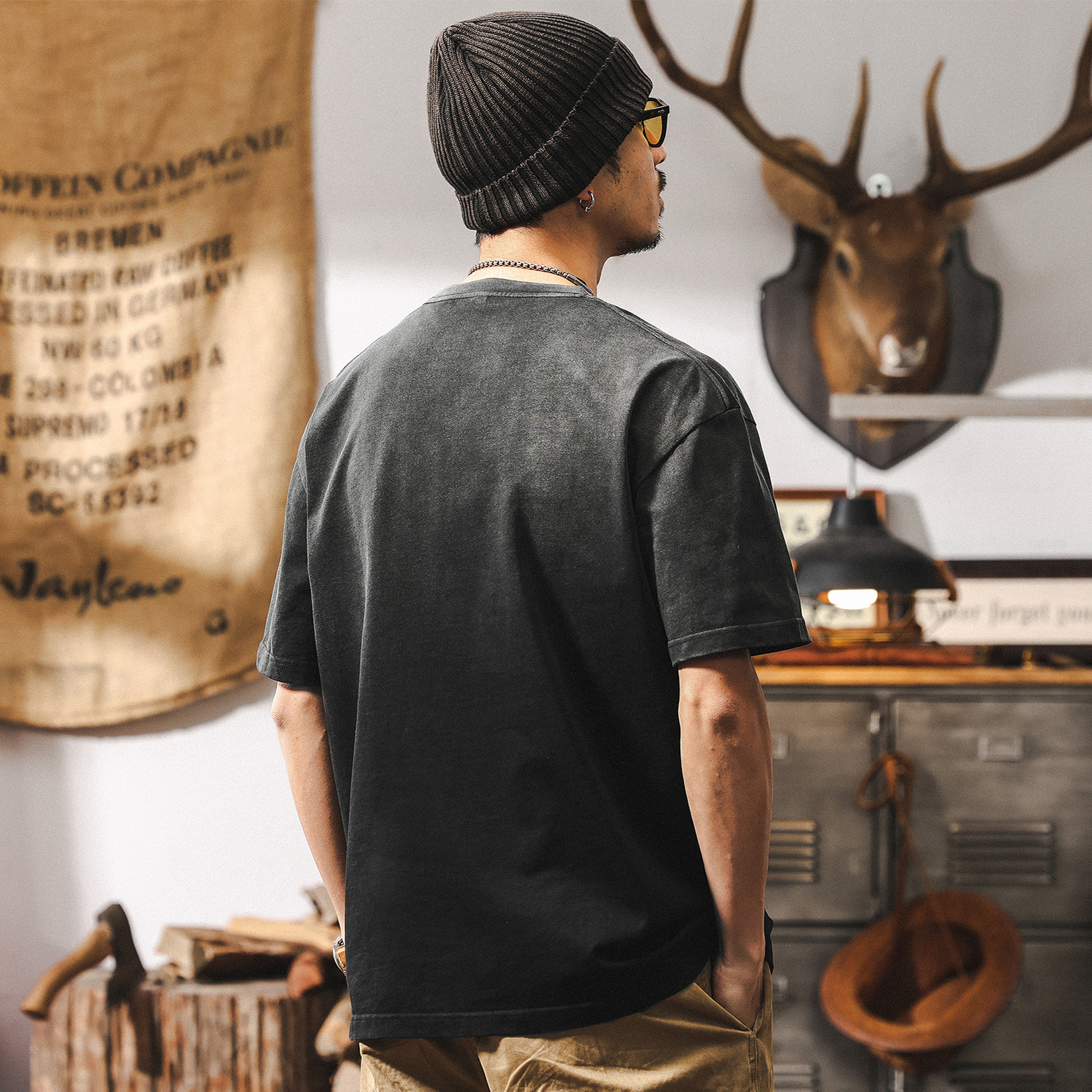 阿蘇特水洗黑色漸變T恤男夏季短袖男款潮牌寬鬆美式復古上衣