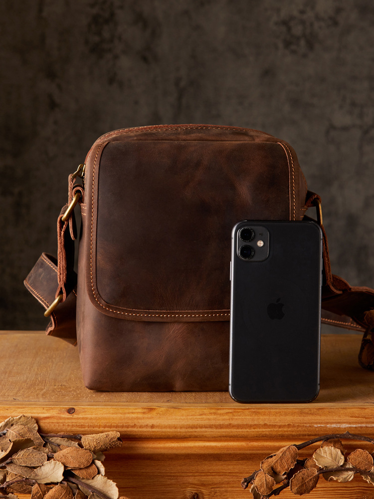 手工質感牛皮復古單肩包男士豎款瘋馬皮個性斜挎包真皮休閒男包潮