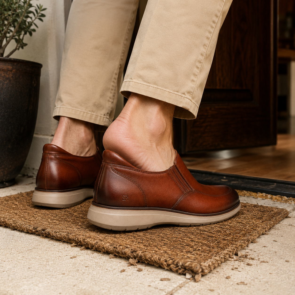 STEPREADY™ Hands-Free Genuine Leather Loafer