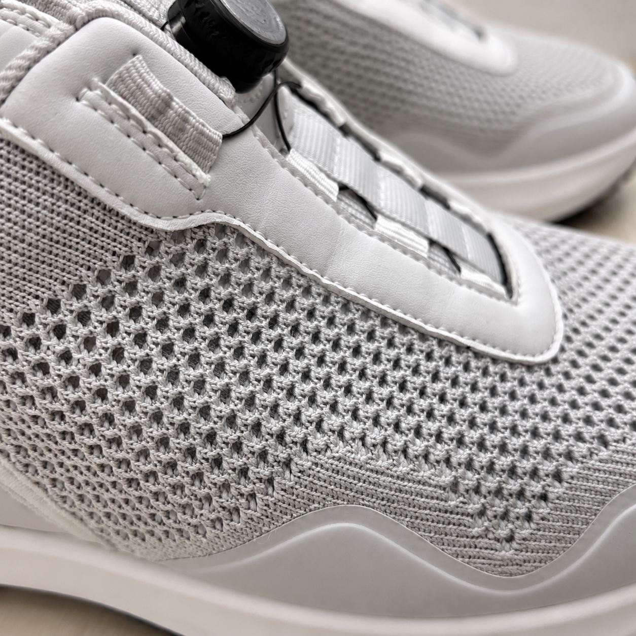 StepReady™ WALK W2 Cushioned Comfort Walking Shoe