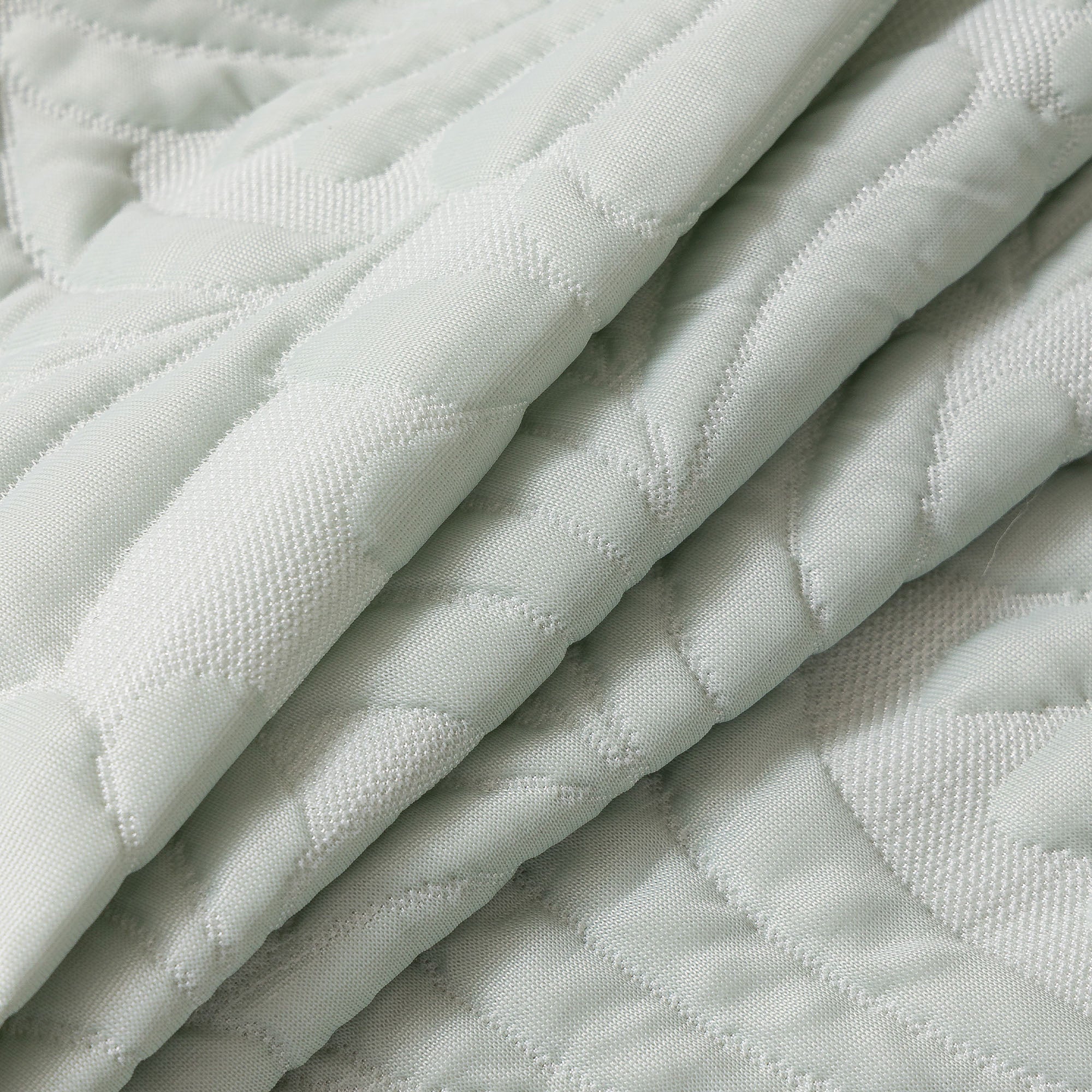 Leaf Imprint Bold Modern Multi-Color Pattern Soft Pet-Friendly Durable Sofa Cover – Minimalist Hassle-Free Throw Couch Protector