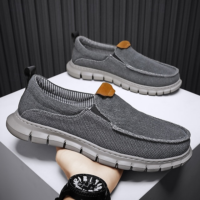 Men's Casual Slip-On Shoes – Comfortable Beige Canvas Loafers with Flexible Sole for Everyday Wear