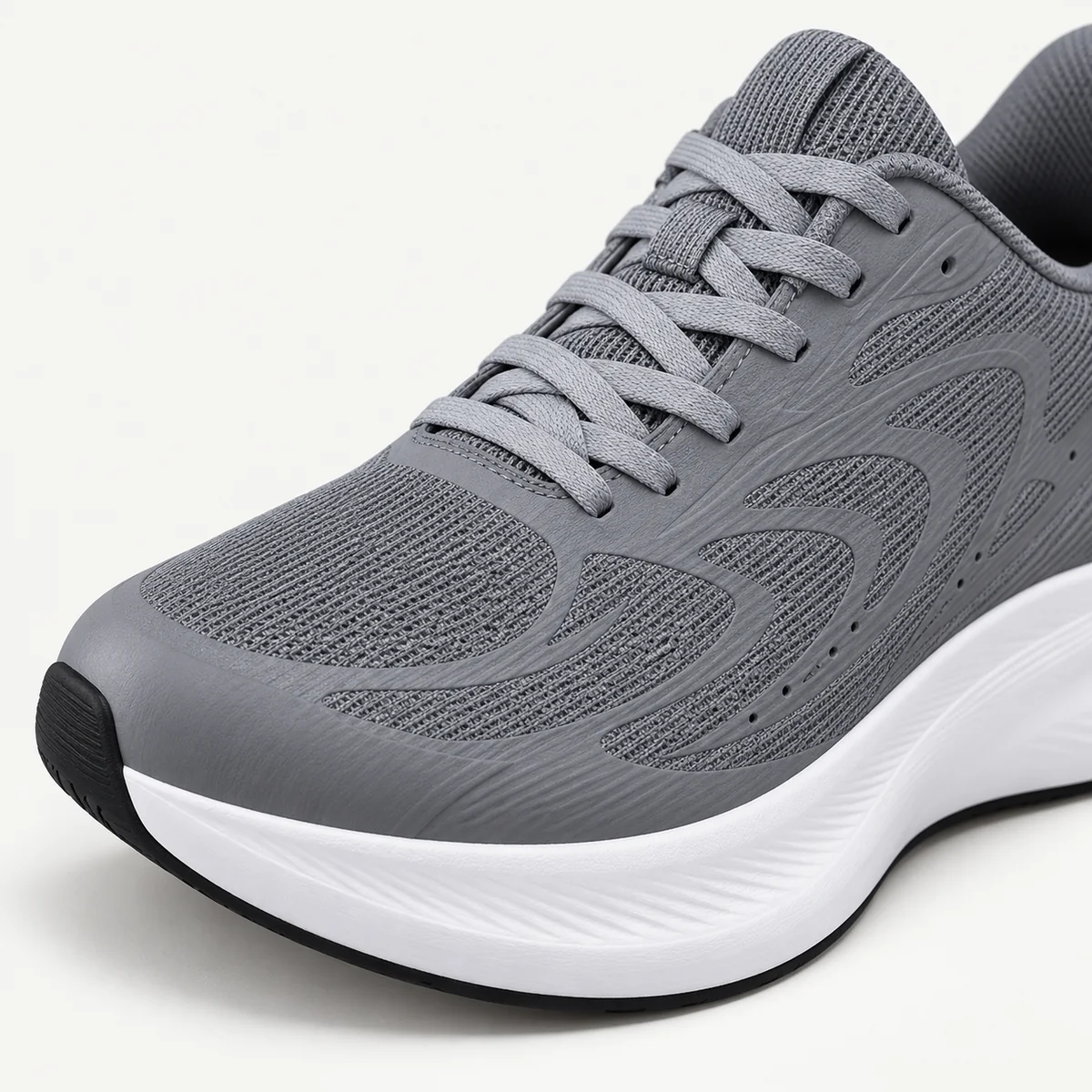 Rounded gray forefoot and actual mesh toe shape