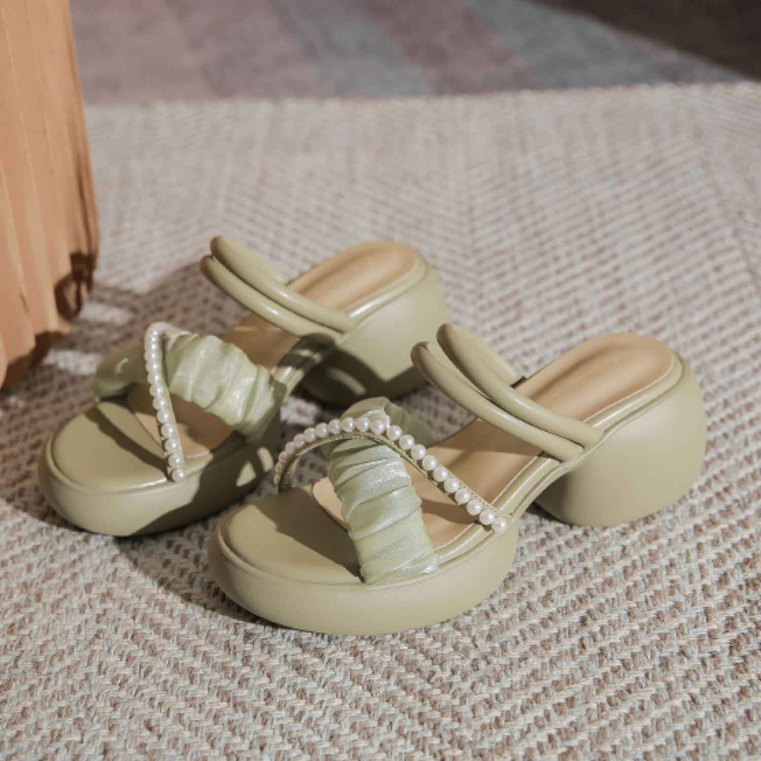 Sheepskin Platform Thick-soled Chunky Heeled Sandals - Women's Summer Slippers