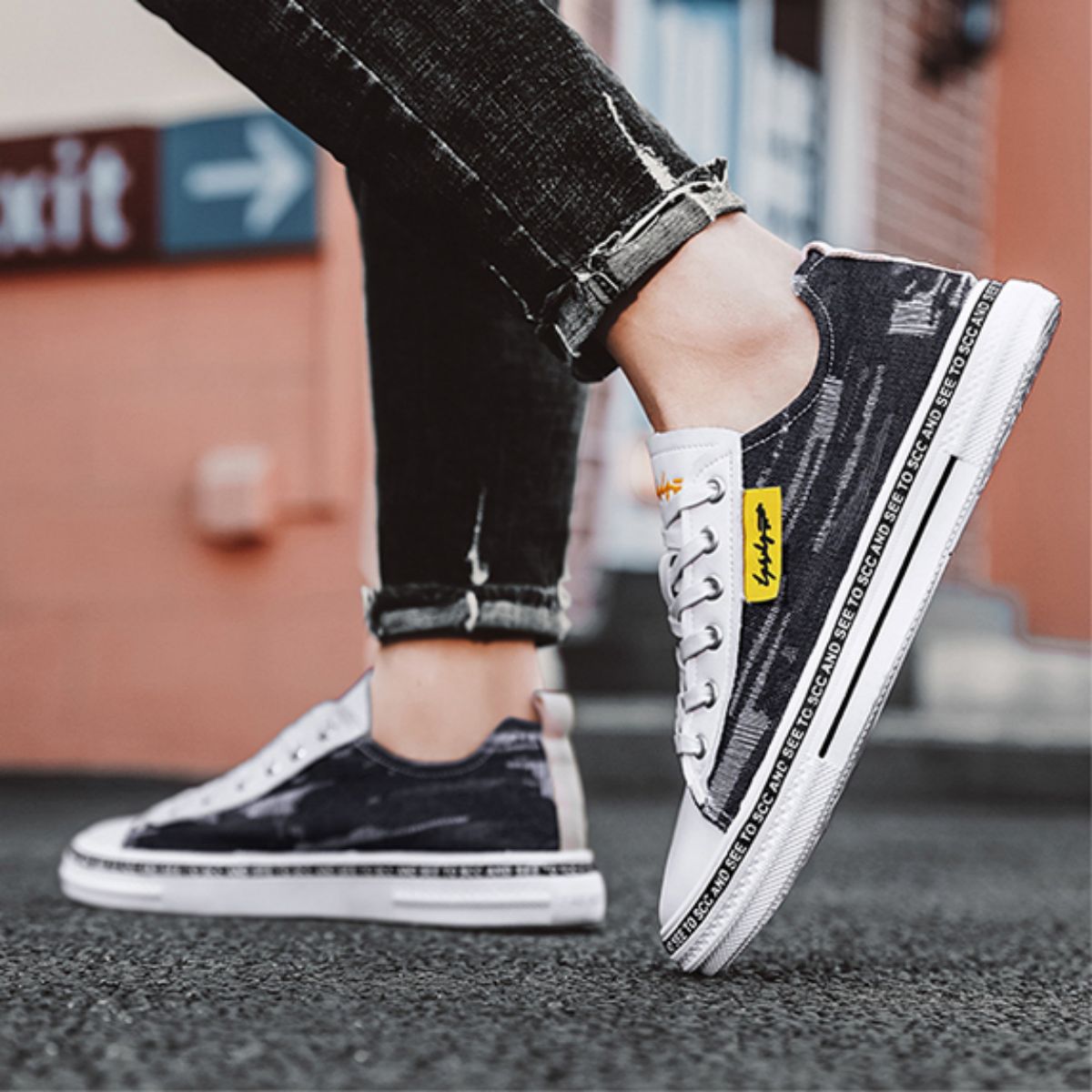 Versatile Casual Winter Canvas Shoes - Harajuku Style Flat Sneakers-black