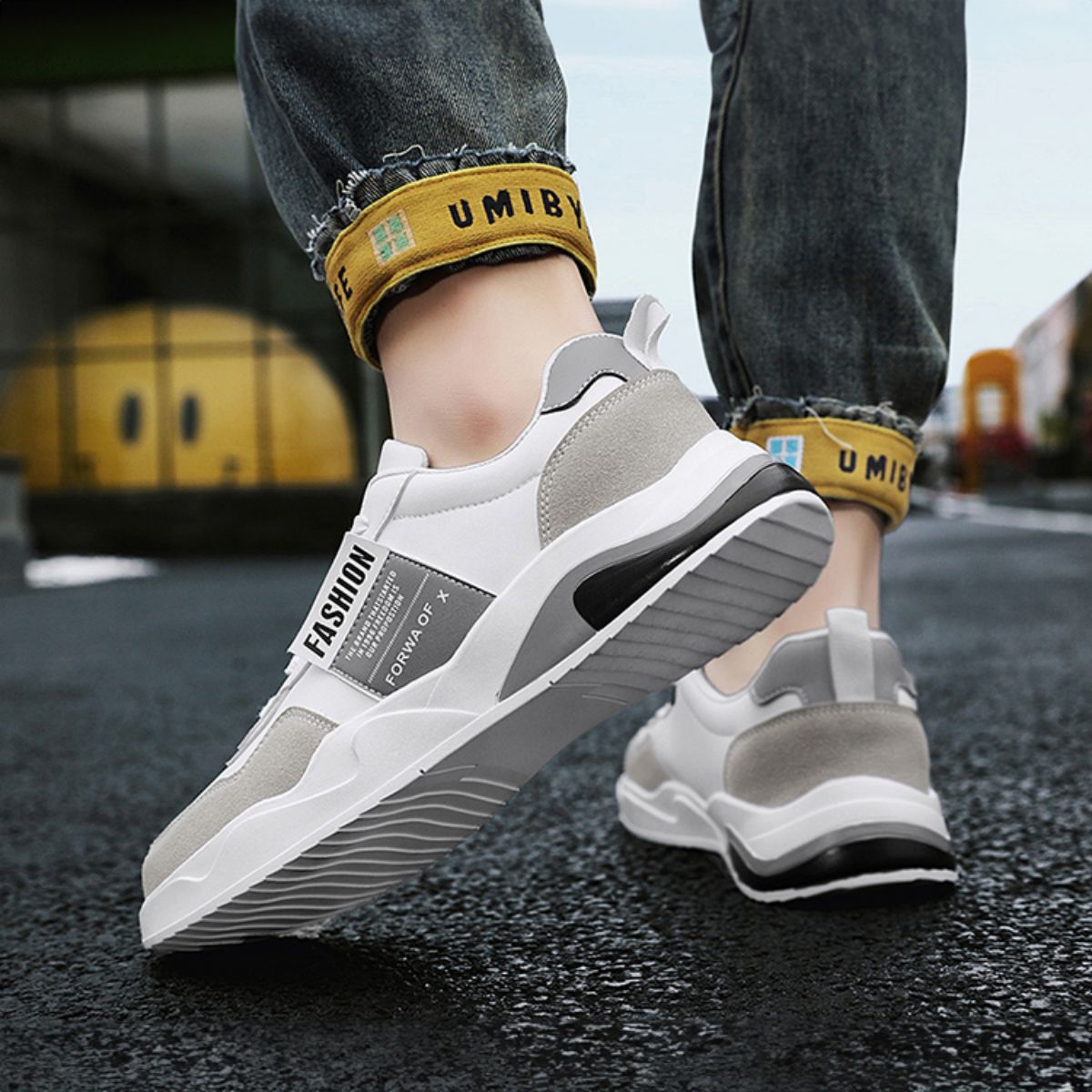 Versatile and Trendy White Sneakers - Casual Sporty Skate Shoes-grey