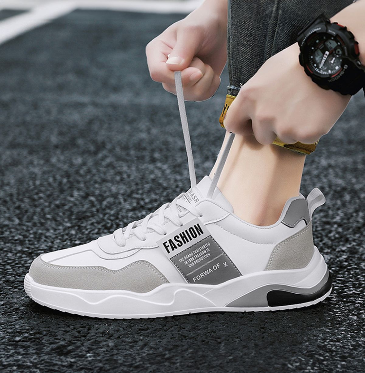 Versatile and Trendy White Sneakers - Casual Sporty Skate Shoes-grey