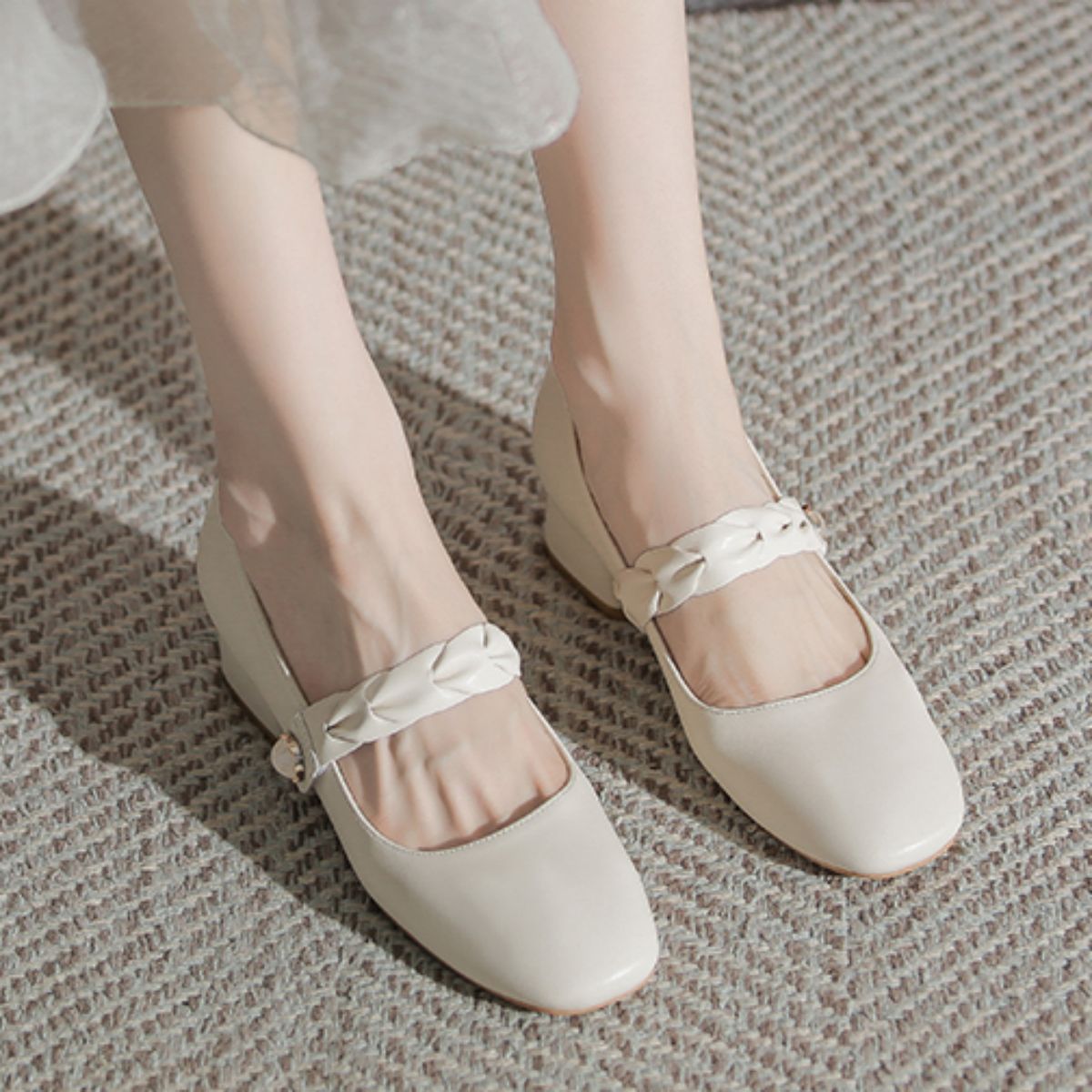  Gentle French Style Low Heel Leather Shoes - Elegant Mid-Heel Single Shoes