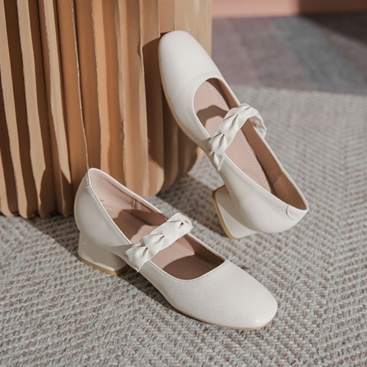  Gentle French Style Low Heel Leather Shoes - Elegant Mid-Heel Single Shoes