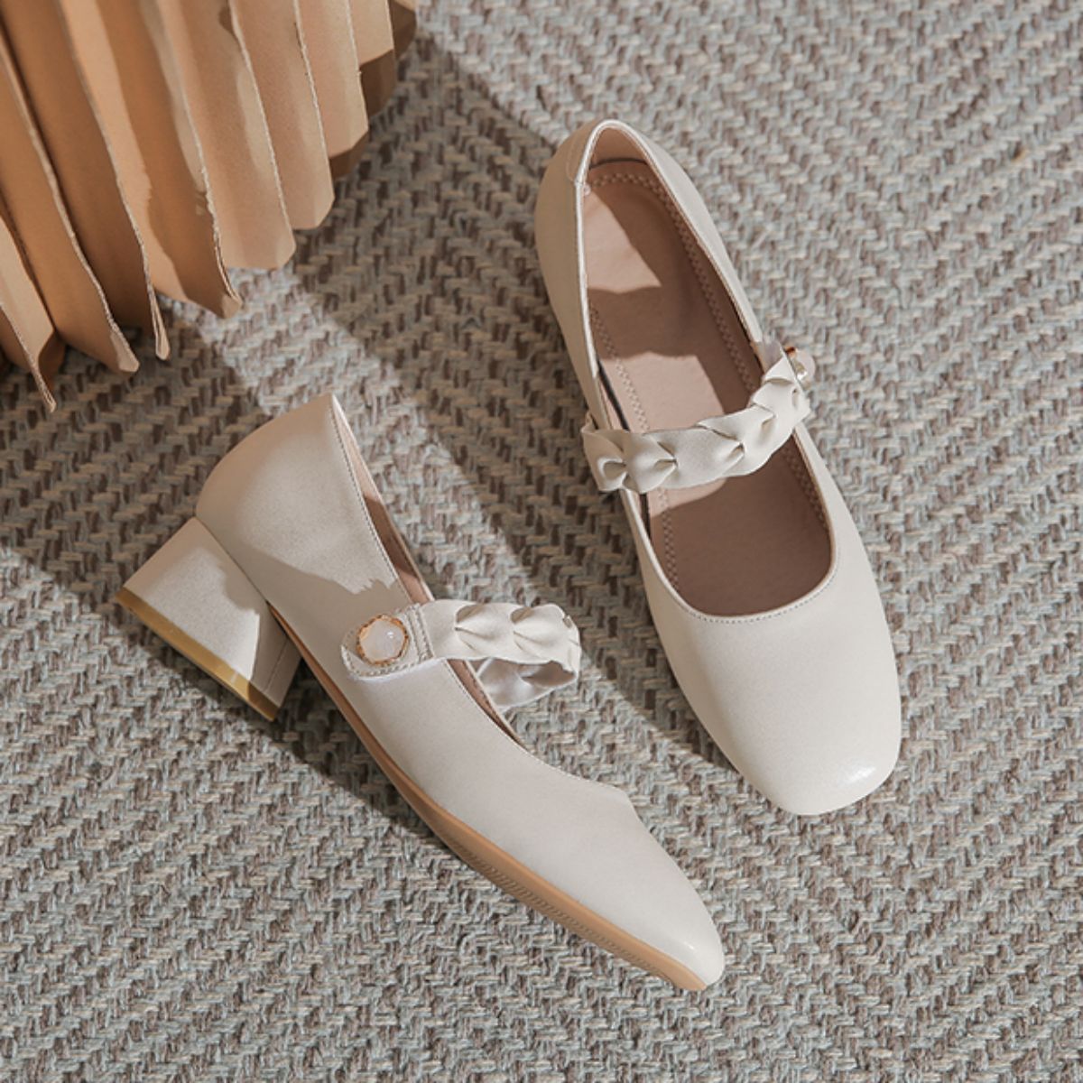  Gentle French Style Low Heel Leather Shoes - Elegant Mid-Heel Single Shoes
