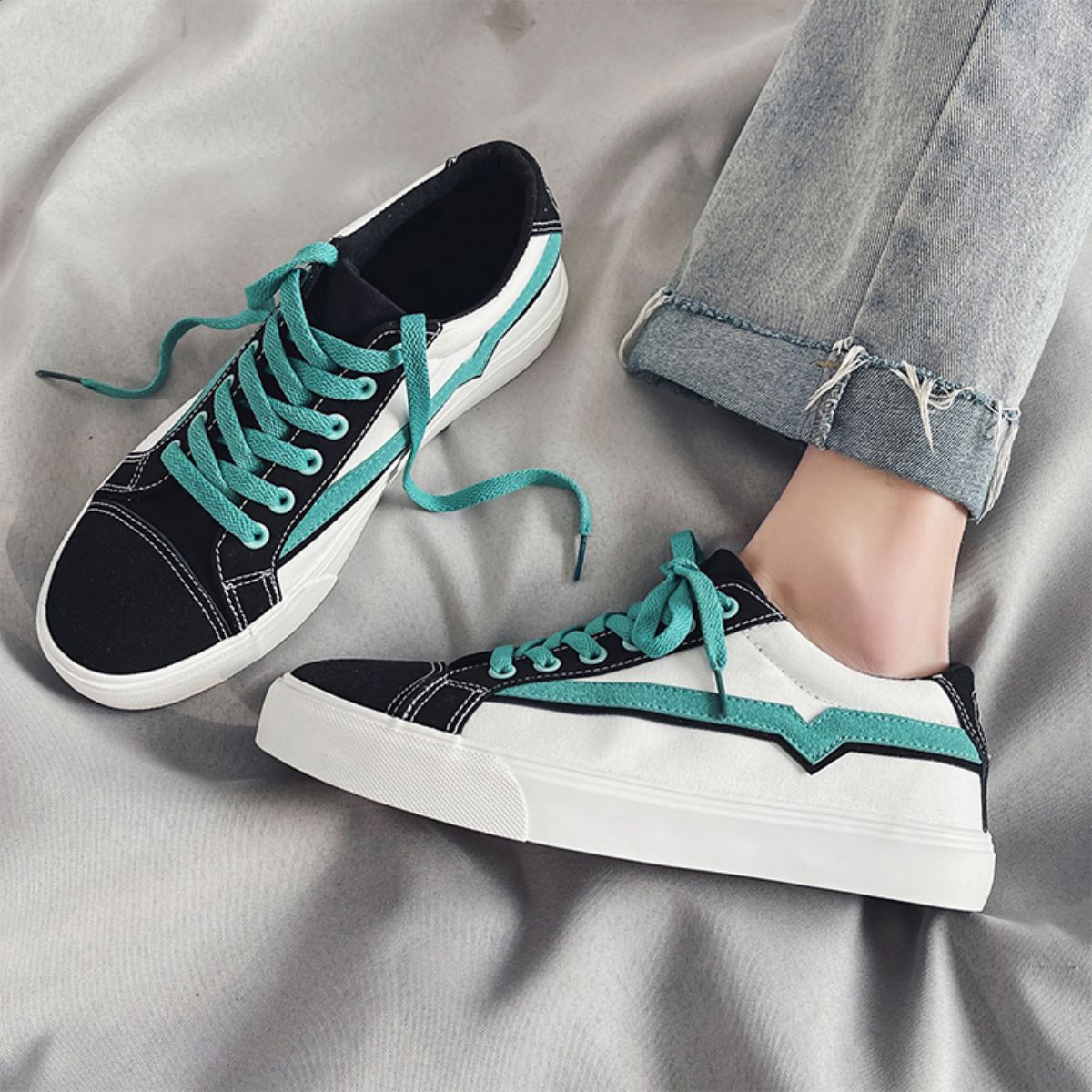 Canvas Skate Shoes for Men - Versatile Casual White Sneakers-green