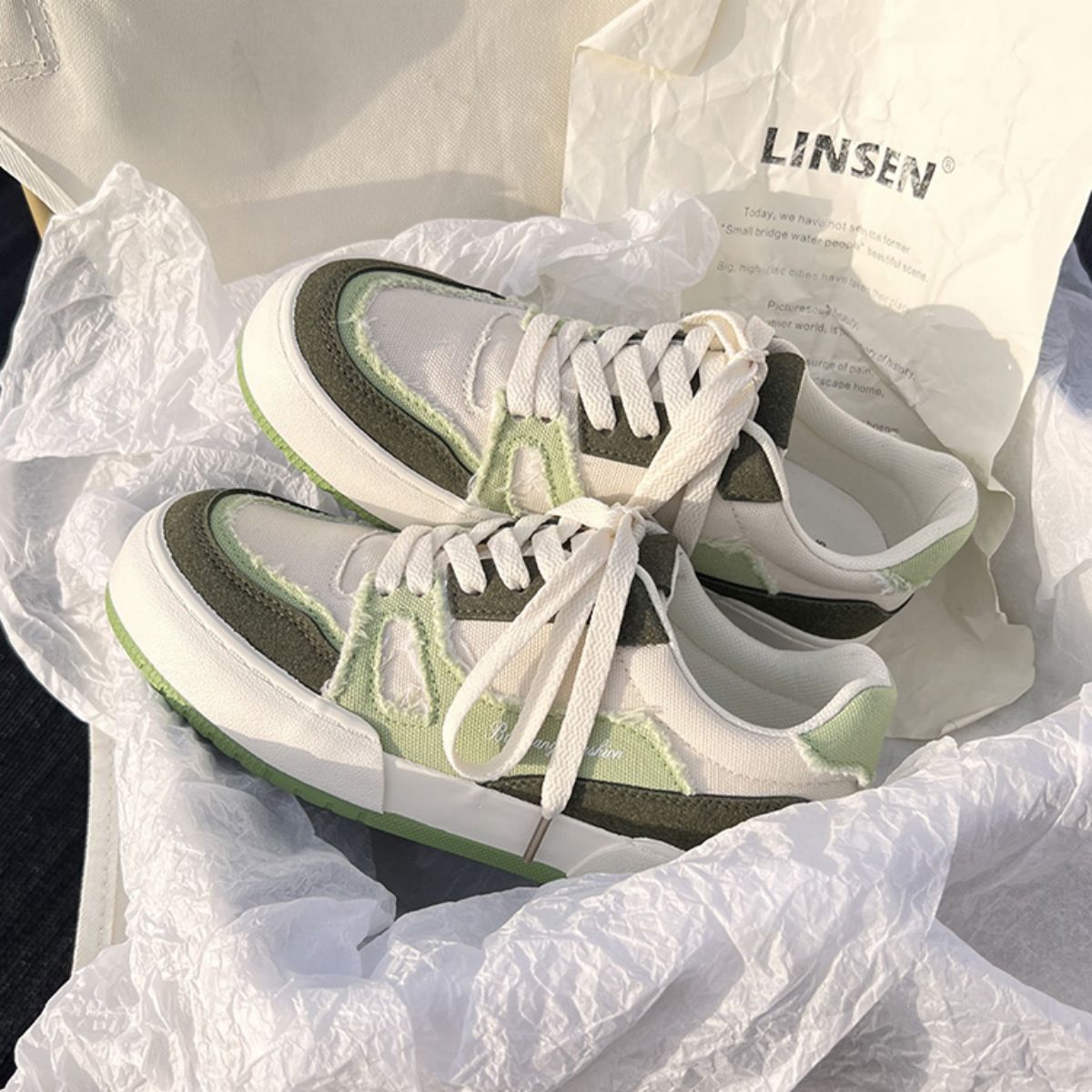 Canvas shoes, small white shoes, versatile casual sports board shoes