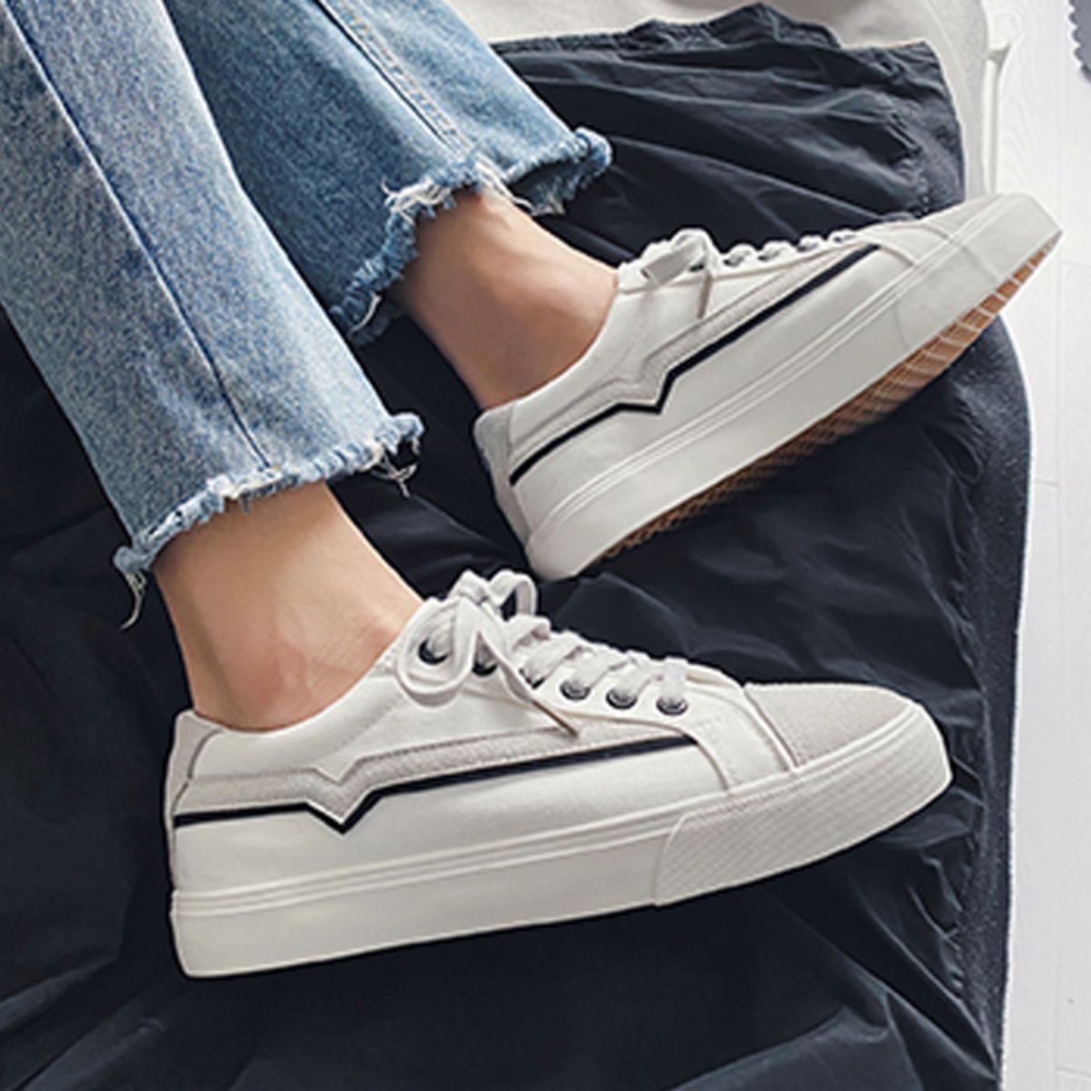 Canvas Skate Shoes for Men - Versatile Casual White Sneakers-white