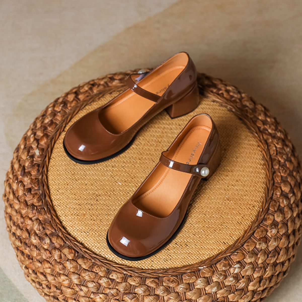 Genuine Leather Mary Jane Chic Chunky Heel Round Toe Single Shoes - Elegant and Sophisticated